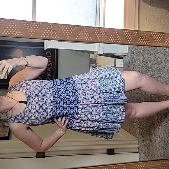 STUNNING SPEECHLESS GEOMETRIC BABYDOLL TIERED MINI DRESS - Picture 1 of 7